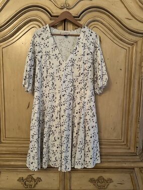 Universal Thread Cream Midi Dress with Navy Botanical Print (women’s xxl)